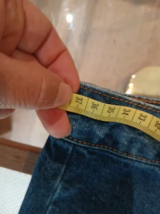 Falda vaquera con botones