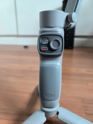 Gimbal Zhiyun Smooth Q3 + Trípode