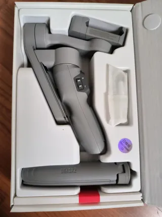 Gimbal Zhiyun Smooth Q3 + Trípode