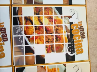 Colección de 9 libros de recetas de cocinas.