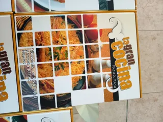 Colección de 9 libros de recetas de cocinas.