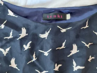 Vestido Tenki azul marino con pájaros
