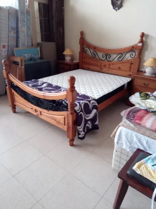 Cama Matrimonio Madera y Metal
