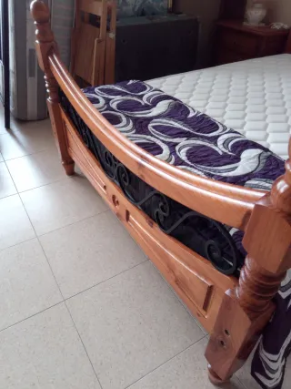 Cama Matrimonio Madera y Metal
