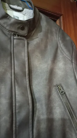 Cazadora Stradivarius Marrón