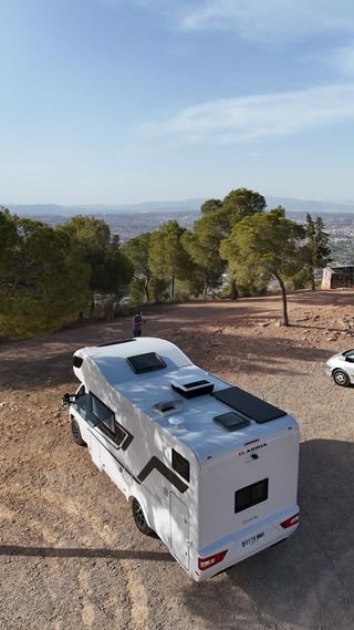 Autocaravana Adria Coral 670 - 7 plazas