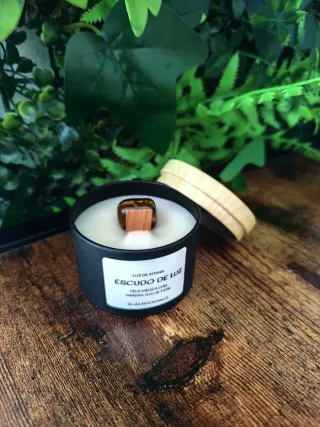 Candela Scudo di Luce con pietra occhio di tigre