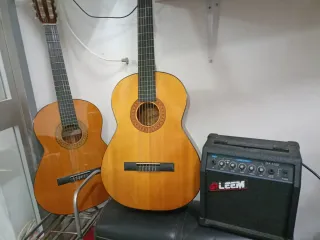 2 Guitarras Clásicas y Amplificador LEEM