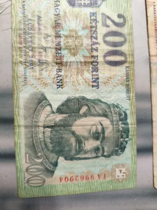 Lote de dos billetes Antiguos Hungría 500 y 200