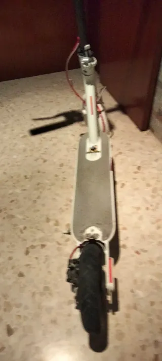 Patinete Eléctrico Blanco