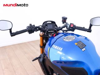YAMAHA XSR 900