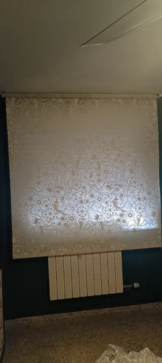 Cortina grande Ikea tela beige y oro