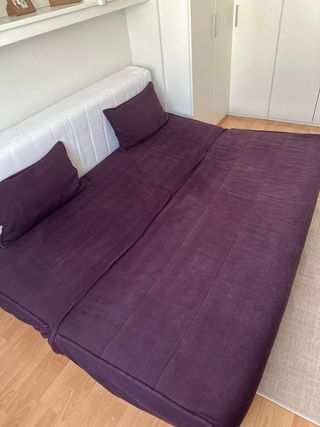 Divano letto viola in tessuto
