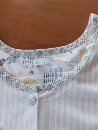 Pijama de tirantes estampado. Como nuevo.