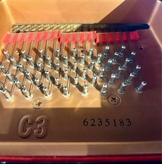 Piano de cola Yamaha C3