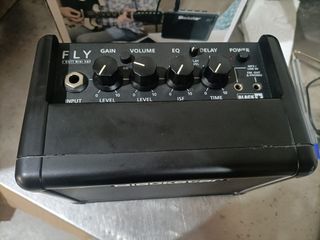 - - - - - - - Blackstar Fly 3 Mini amplificador