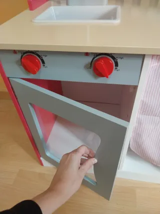 Cocinita de madera para niños