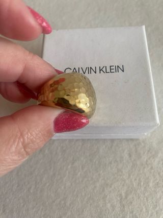 Anel Calvin Klein Dourado Martellado