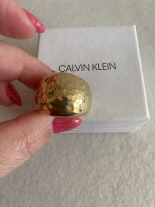 Anel Calvin Klein Dourado Martellado