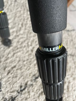 Trípode MILLER DS10 Carbono
