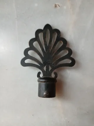 Terminales para cortinas de metal