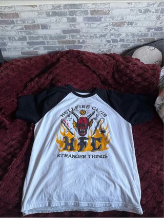 Camiseta Hellfire Club Stranger Things