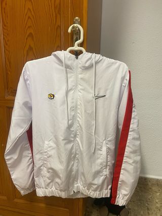 Sudadera Nike TN Blanca con Detalles Rojos