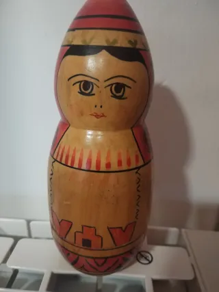 Matrioska rusa de madera pintada