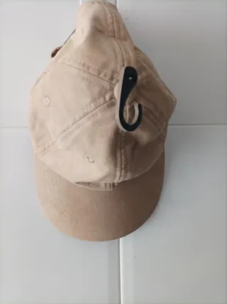 Gorra Mango Beige Negra Nueva