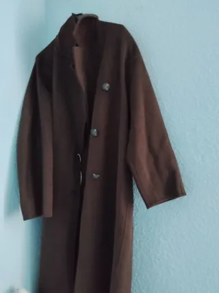 Abrigo marrón elegante