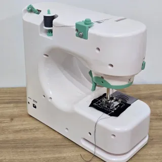 Máquina de Coser Eléctrica Portátil SM-520A