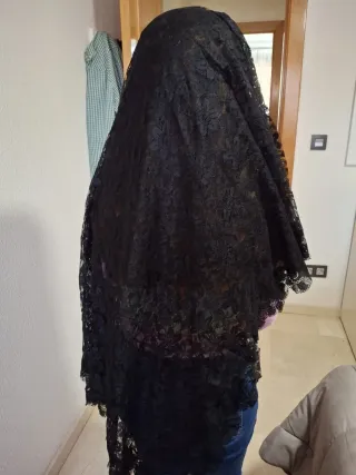 Mantilla Fallera Negra Encaje