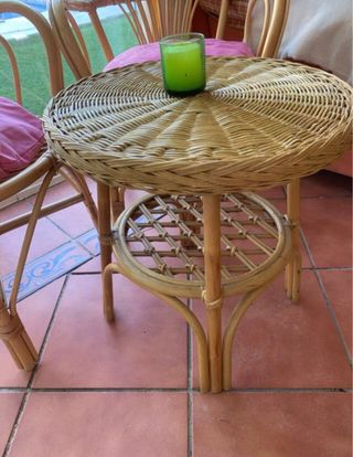 Conjunto mesa y 2 sillas mimbre bambú vintage