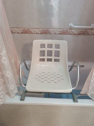 Silla para bañera en muy buen estado