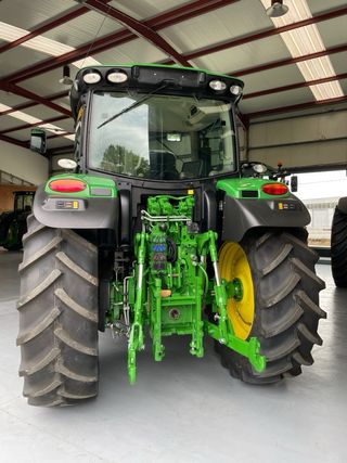 Tractor John Deere 6110R