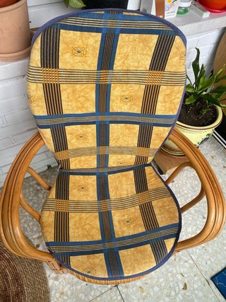 Mesa Mimbre y Cristal + Silla Mimbre