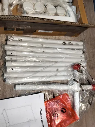 SONGMICS HOME Perchero Metálico con Ruedas