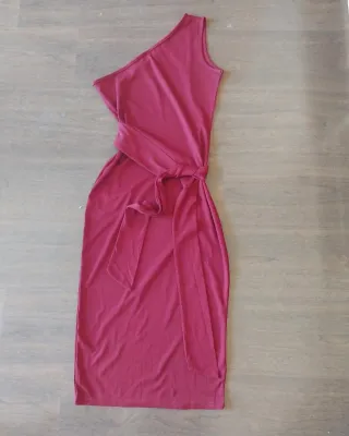 Vestido de canalé con cinturón