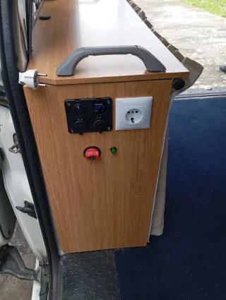 Mueble Camper a Medida con mueble auxiliar