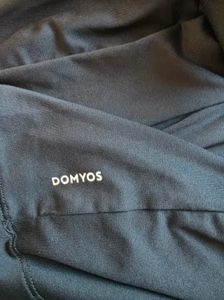 Camiseta deportiva negra