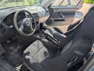 Volkswagen Golf 2002