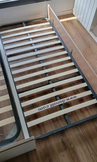 Cama nido más mesita de noche