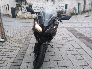 Kawasaki Ninja 300 Negra