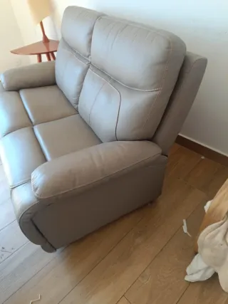 Sofá de 2 plazas beige y marrón