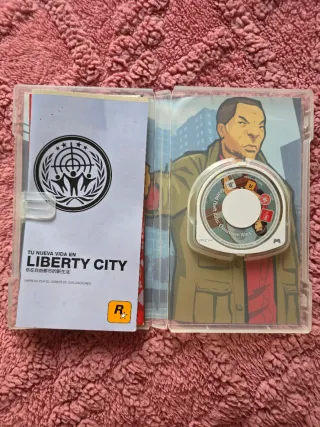 PSP UMD Grand Theft Auto Chinatown Wars completo