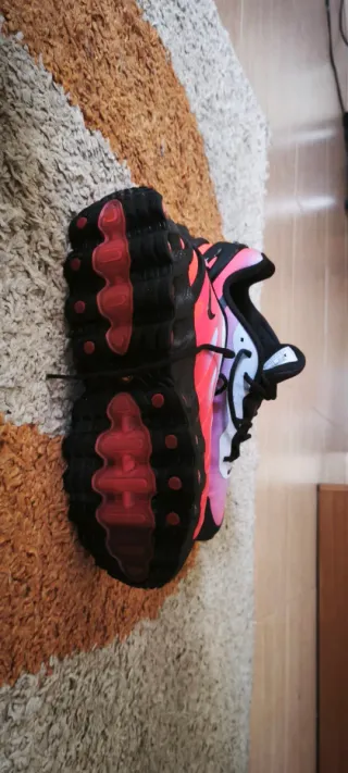 Nike Air Max DN8(GS) Hyper Pink Talla 40 (unisex)