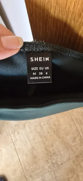 Vestido elástico verde tirante fino