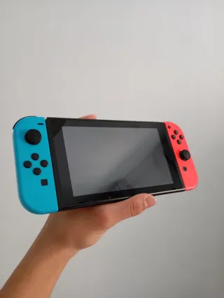 Nintendo Switch V2 Azul y Rojo