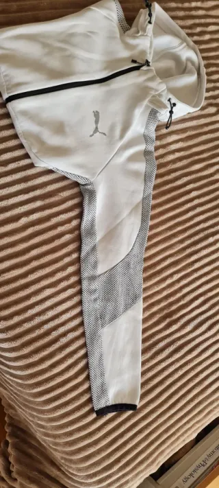 Sudadera Puma Blanca y Gris con Cremallera