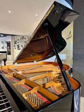Piano de cola Yamaha GB1KSC2 (Silent)